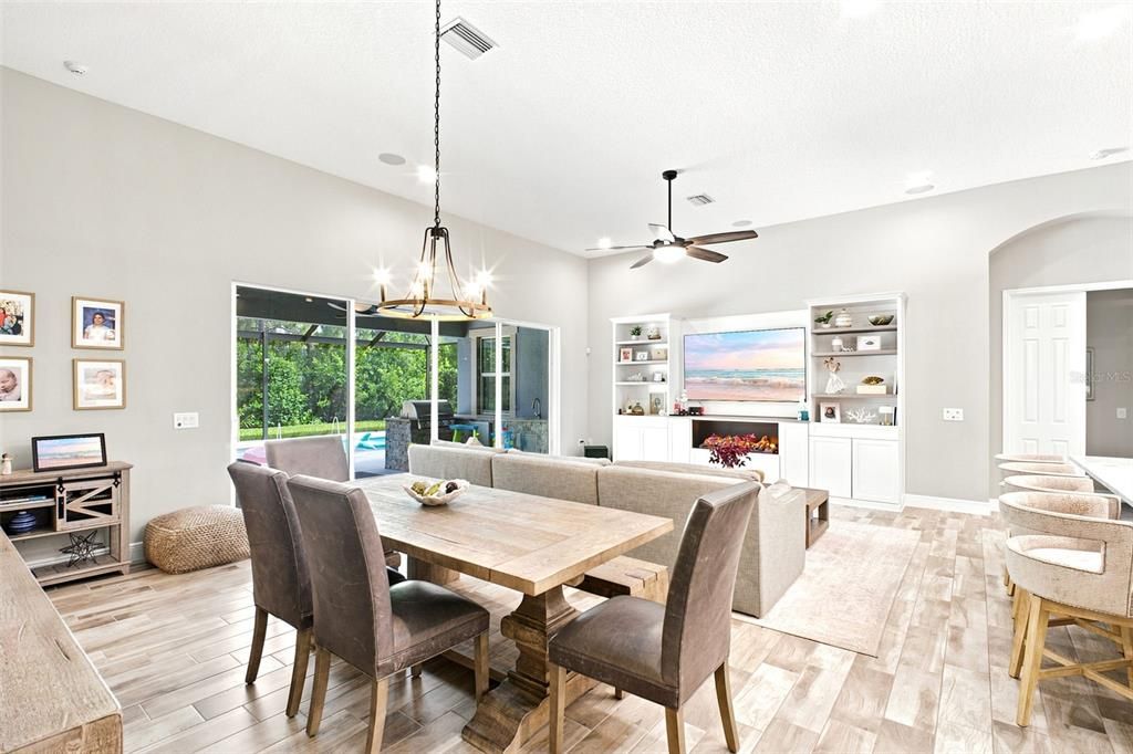 Active With Contract: $915,000 (4 beds, 3 baths, 3179 Square Feet)
