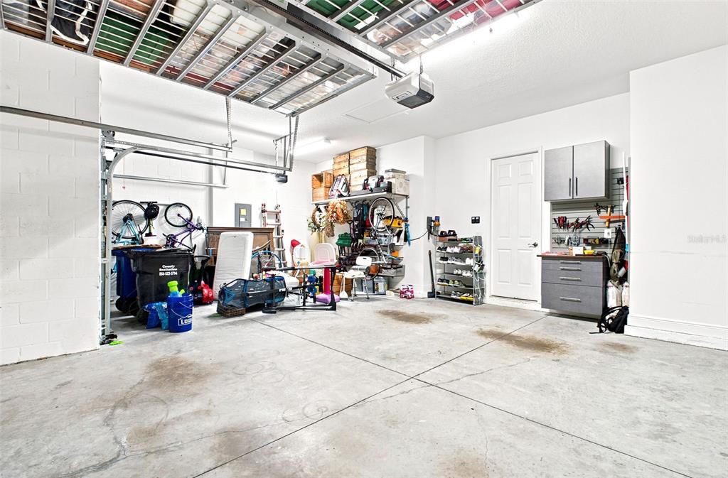 Active With Contract: $915,000 (4 beds, 3 baths, 3179 Square Feet)