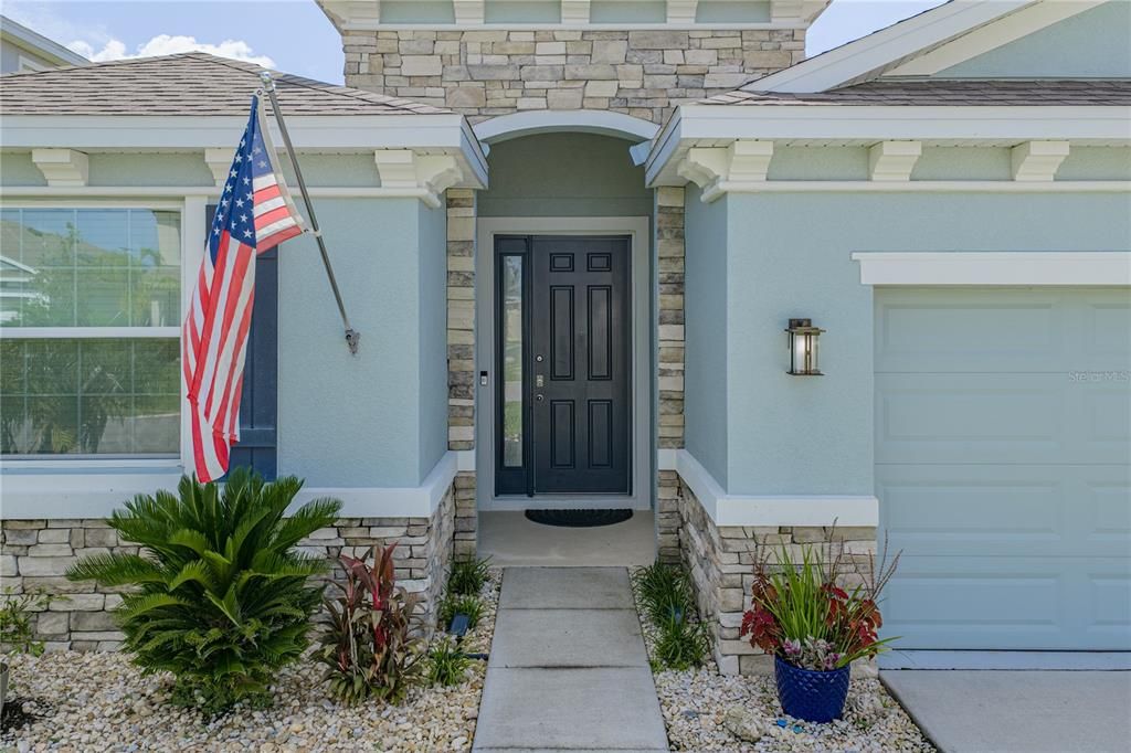 En Venta: $439,000 (4 camas, 2 baños, 2037 Pies cuadrados)