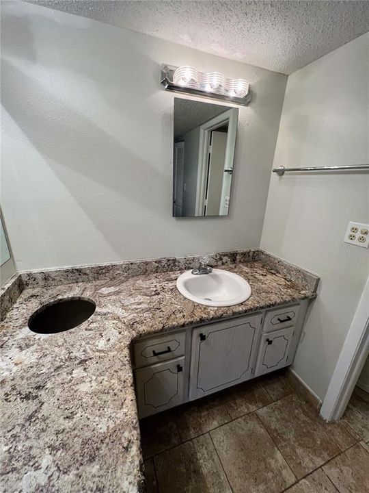 For Sale: $329,000 (2 beds, 2 baths, 1181 Square Feet)