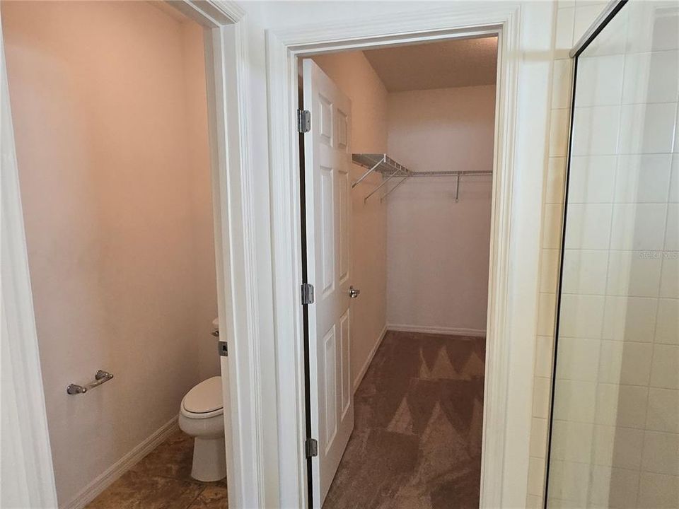 For Rent: $2,200 (4 beds, 2 baths, 2116 Square Feet)