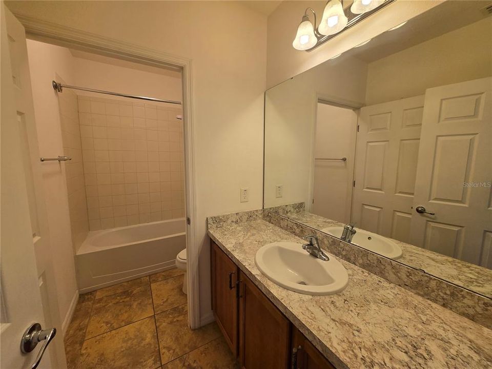 For Rent: $2,200 (4 beds, 2 baths, 2116 Square Feet)