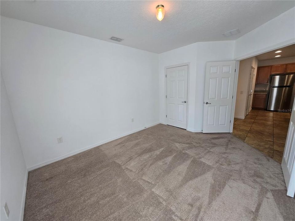 For Rent: $2,200 (4 beds, 2 baths, 2116 Square Feet)