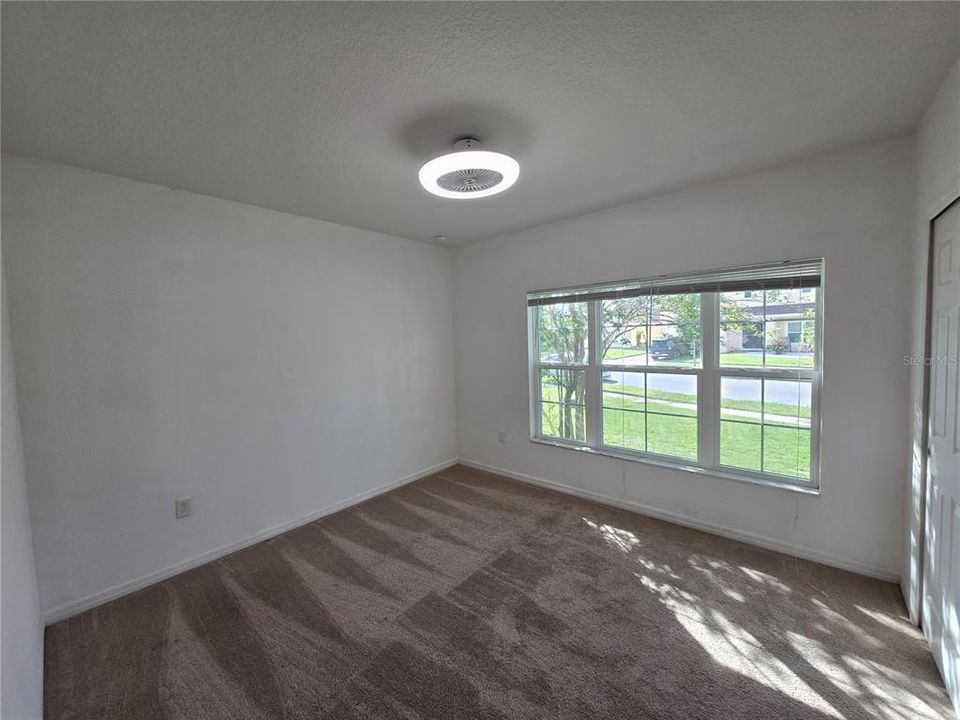 For Rent: $2,200 (4 beds, 2 baths, 2116 Square Feet)