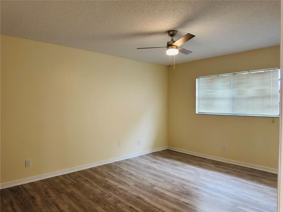 В аренду: $1,750 (2 спален, 2 ванн, 1068 Квадратных фут)