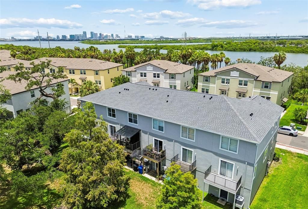 На продажу: $275,000 (2 спален, 2 ванн, 1200 Квадратных фут)