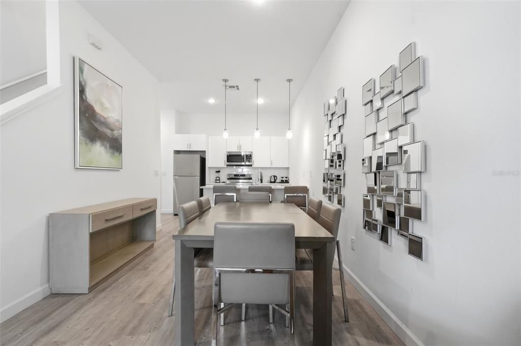 На продажу: $429,900 (5 спален, 4 ванн, 2020 Квадратных фут)