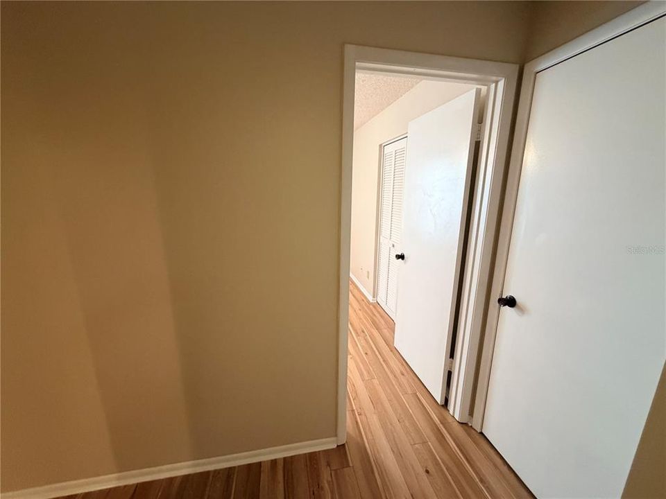 For Sale: $275,000 (2 beds, 2 baths, 1355 Square Feet)
