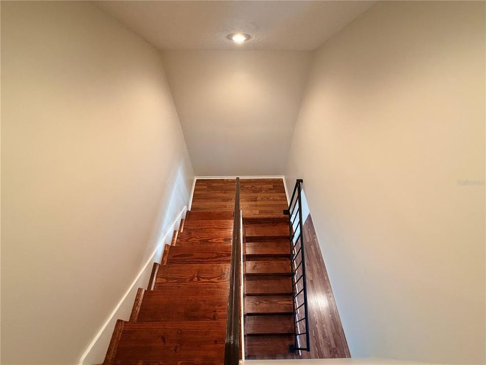 For Sale: $275,000 (2 beds, 2 baths, 1355 Square Feet)