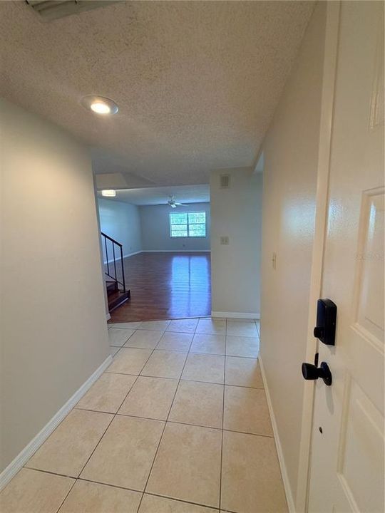 For Sale: $275,000 (2 beds, 2 baths, 1355 Square Feet)