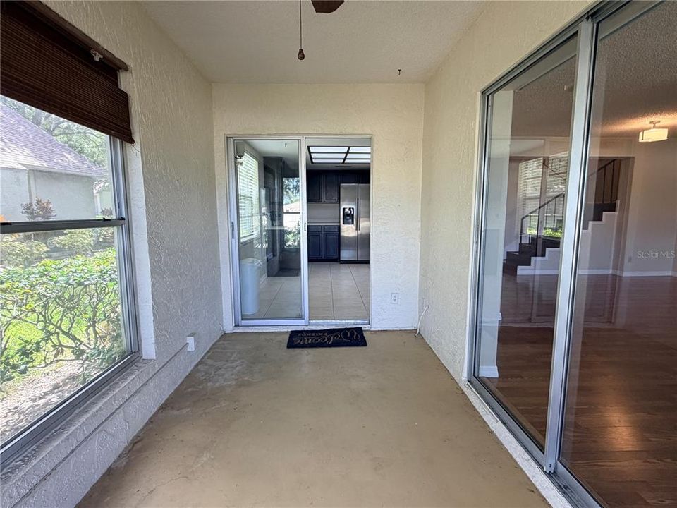 For Sale: $275,000 (2 beds, 2 baths, 1355 Square Feet)