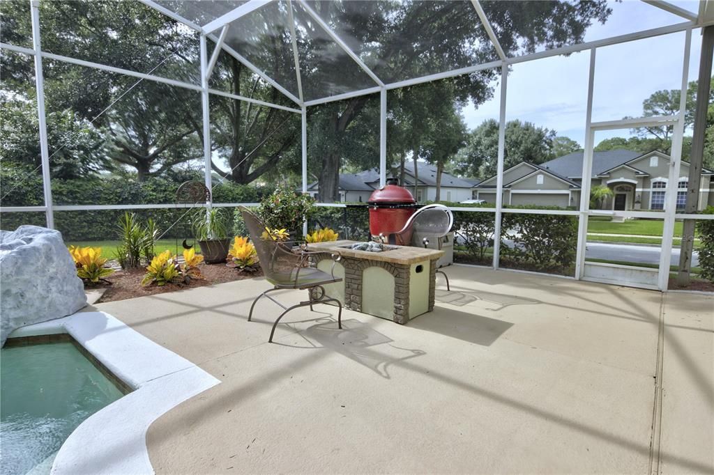 Activo con contrato: $650,000 (4 camas, 3 baños, 2368 Pies cuadrados)