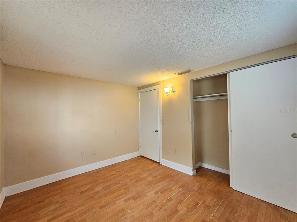 В аренду: $1,325 (2 спален, 1 ванн, 936 Квадратных фут)