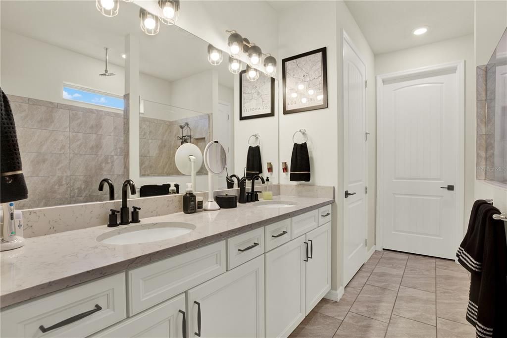 For Sale: $635,000 (4 beds, 3 baths, 2938 Square Feet)