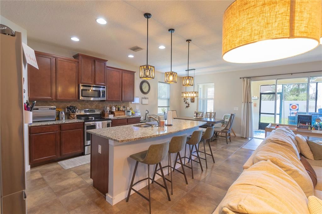 For Sale: $390,000 (4 beds, 2 baths, 2058 Square Feet)