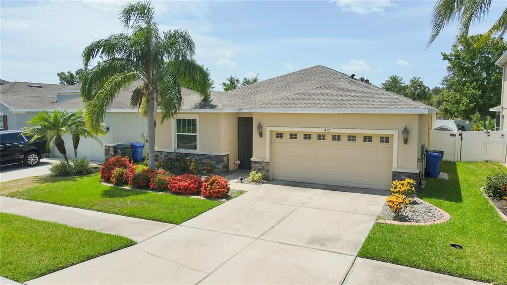 For Sale: $390,000 (4 beds, 2 baths, 2058 Square Feet)