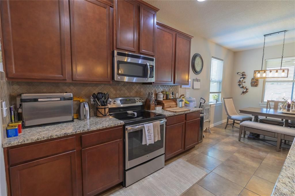 For Sale: $390,000 (4 beds, 2 baths, 2058 Square Feet)