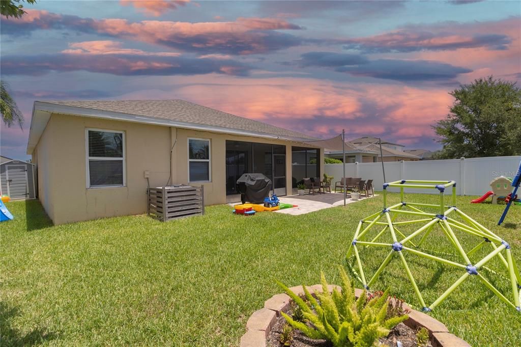 For Sale: $390,000 (4 beds, 2 baths, 2058 Square Feet)