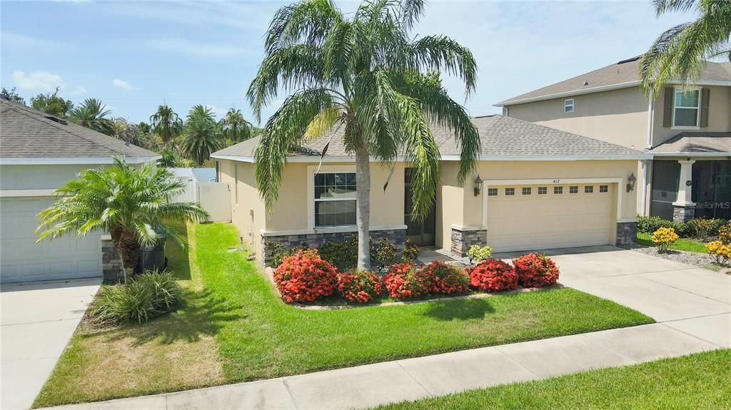 For Sale: $390,000 (4 beds, 2 baths, 2058 Square Feet)