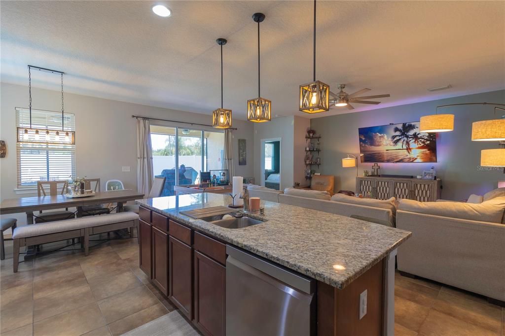 For Sale: $390,000 (4 beds, 2 baths, 2058 Square Feet)