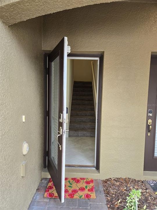 For Rent: $2,200 (3 beds, 2 baths, 1854 Square Feet)