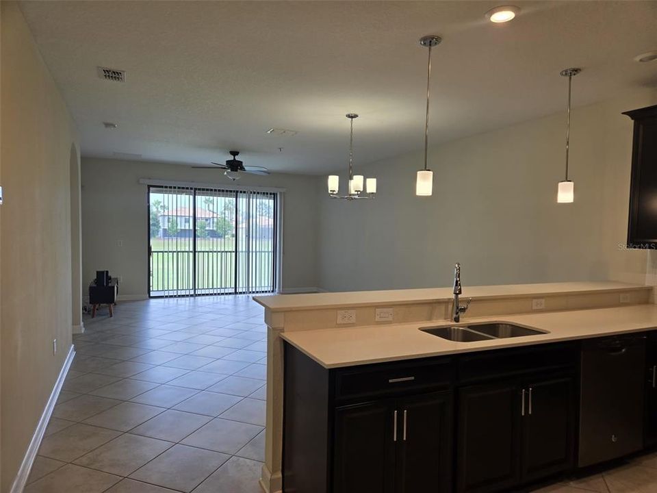 For Rent: $2,200 (3 beds, 2 baths, 1854 Square Feet)