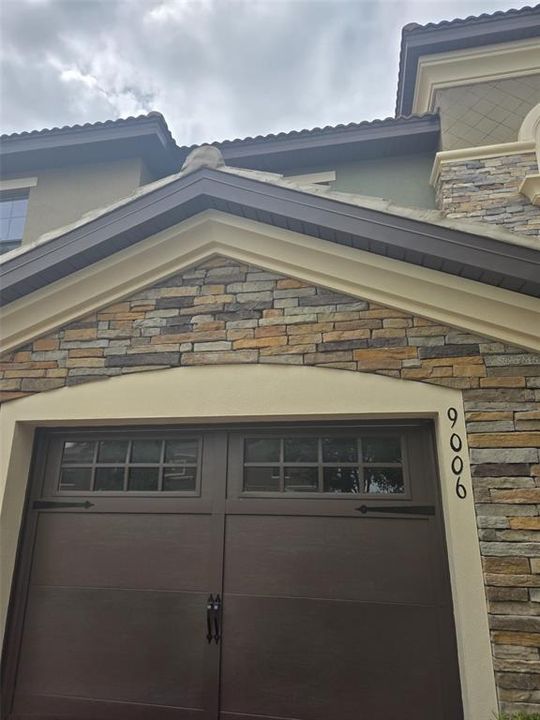 For Rent: $2,200 (3 beds, 2 baths, 1854 Square Feet)