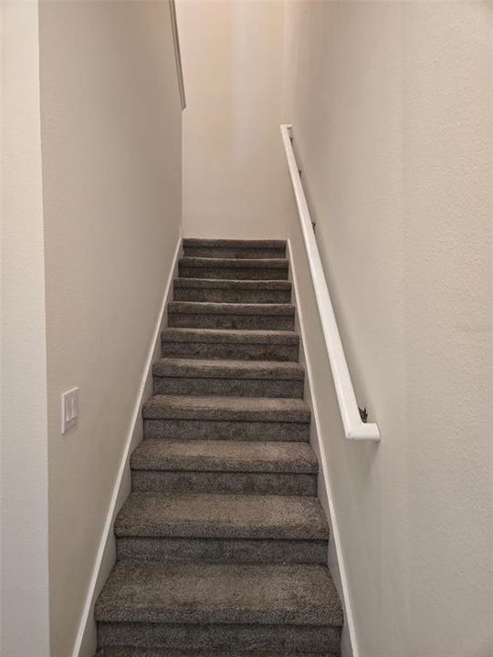 For Rent: $2,200 (3 beds, 2 baths, 1854 Square Feet)