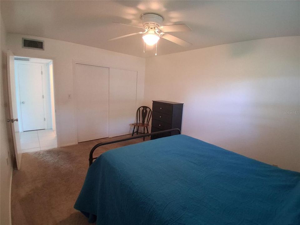 For Sale: $199,900 (1 beds, 1 baths, 686 Square Feet)