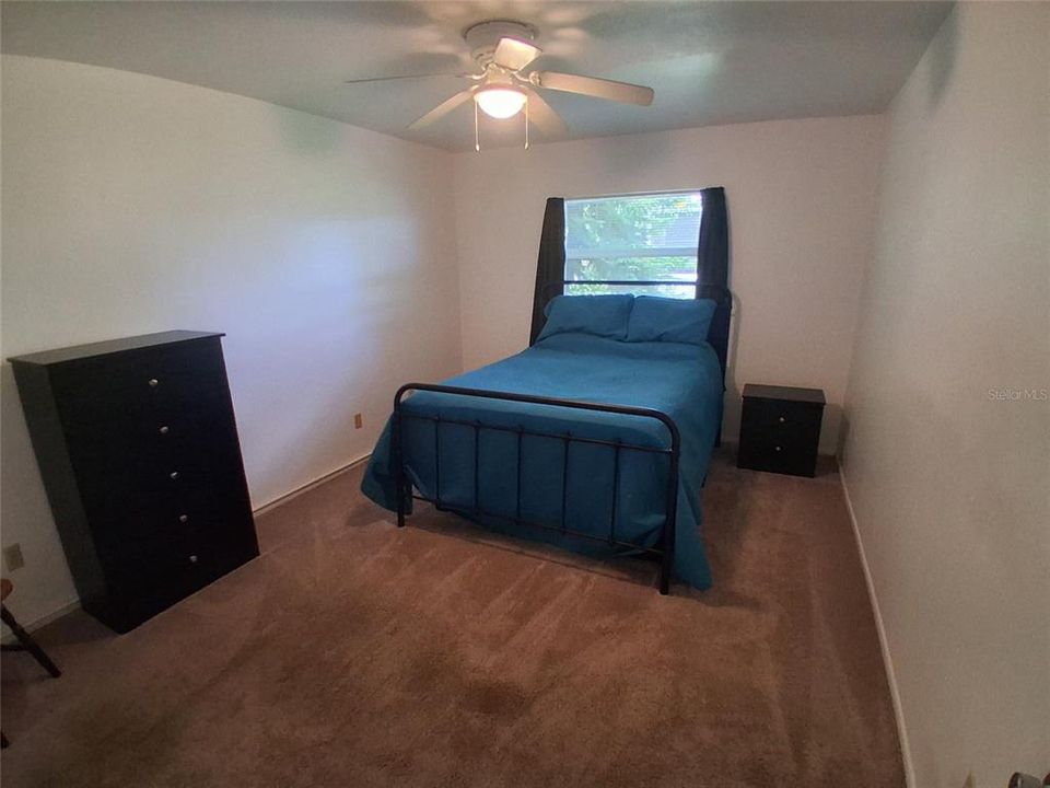 For Sale: $199,900 (1 beds, 1 baths, 686 Square Feet)