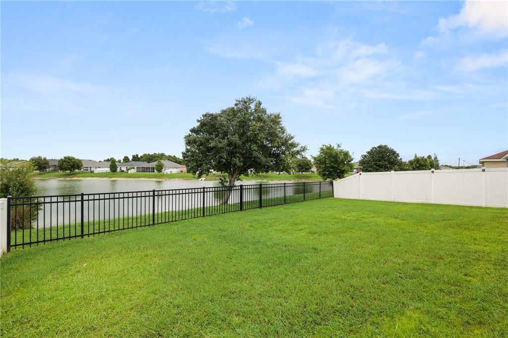 For Sale: $325,000 (4 beds, 2 baths, 1717 Square Feet)