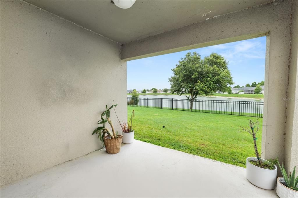 For Sale: $325,000 (4 beds, 2 baths, 1717 Square Feet)