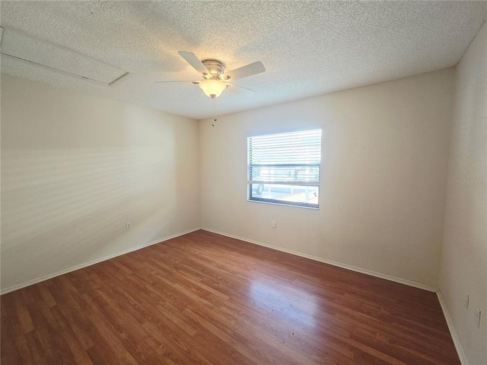 В аренду: $1,395 (2 спален, 1 ванн, 894 Квадратных фут)