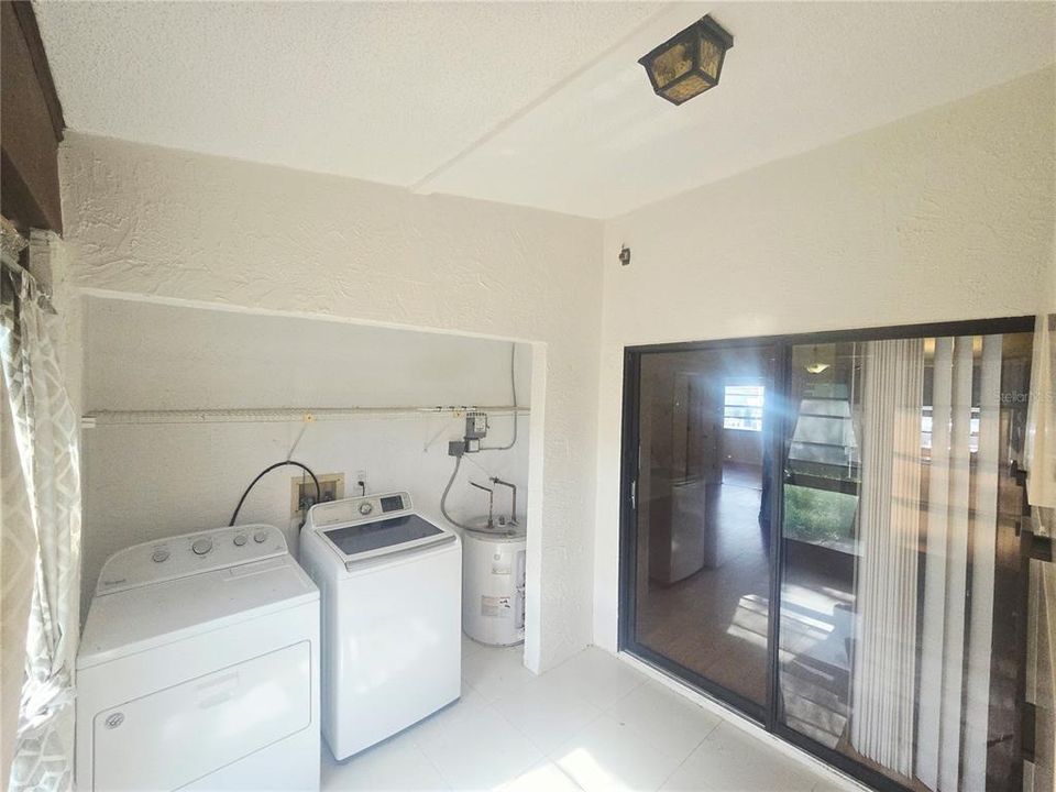 В аренду: $1,395 (2 спален, 1 ванн, 894 Квадратных фут)