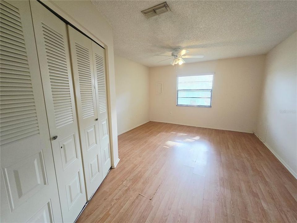 В аренду: $1,395 (2 спален, 1 ванн, 894 Квадратных фут)