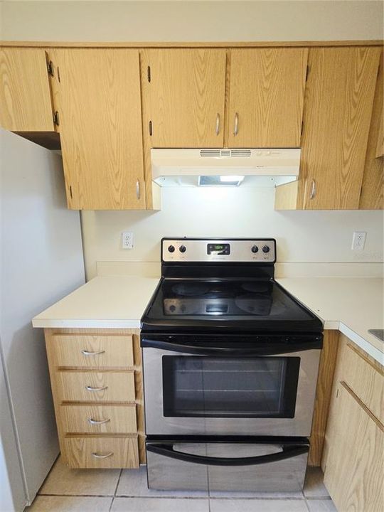 В аренду: $1,395 (2 спален, 1 ванн, 894 Квадратных фут)