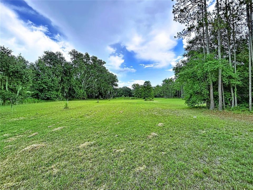 For Sale: $232,500 (1.10 acres)
