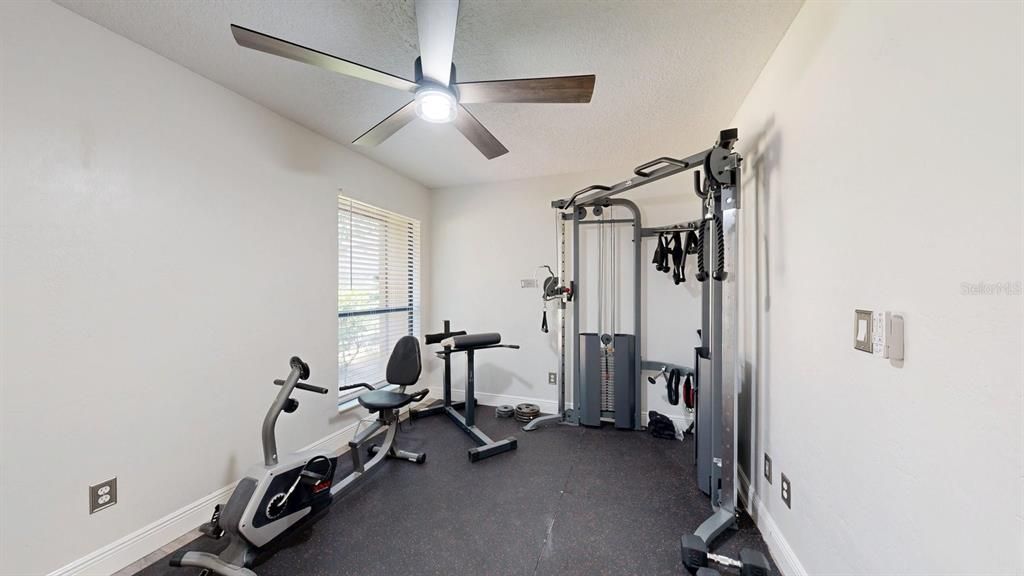 For Sale: $215,000 (2 beds, 2 baths, 1150 Square Feet)
