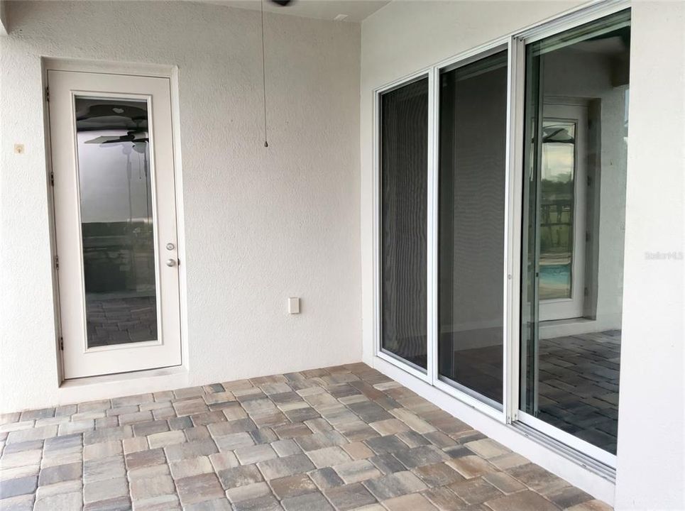 For Sale: $549,000 (3 beds, 2 baths, 1904 Square Feet)