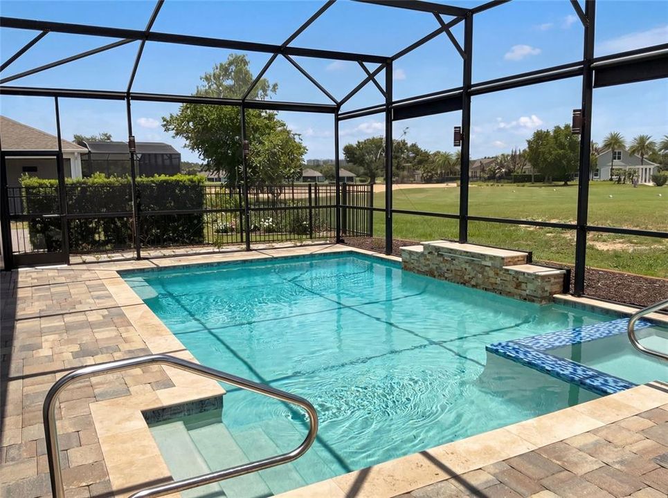 For Sale: $549,000 (3 beds, 2 baths, 1904 Square Feet)