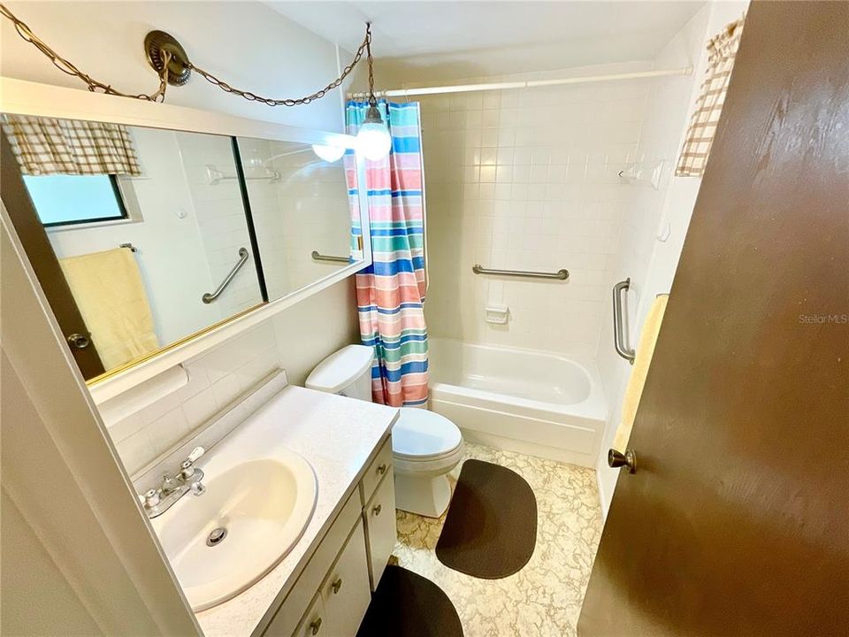 For Rent: $1,500 (1 beds, 1 baths, 495 Square Feet)