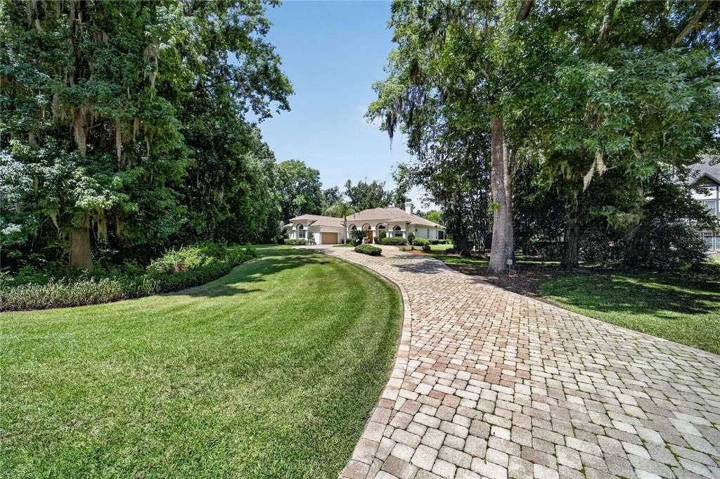 En Venta: $965,000 (3 camas, 3 baños, 3055 Pies cuadrados)