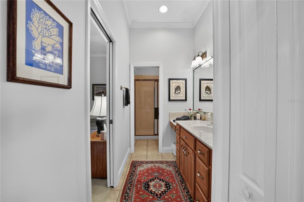 En Venta: $965,000 (3 camas, 3 baños, 3055 Pies cuadrados)