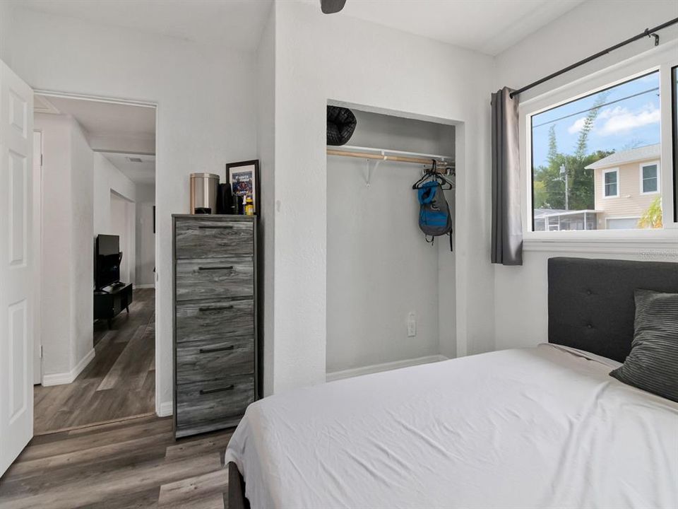 En Venta: $489,900 (3 camas, 2 baños, 1404 Pies cuadrados)