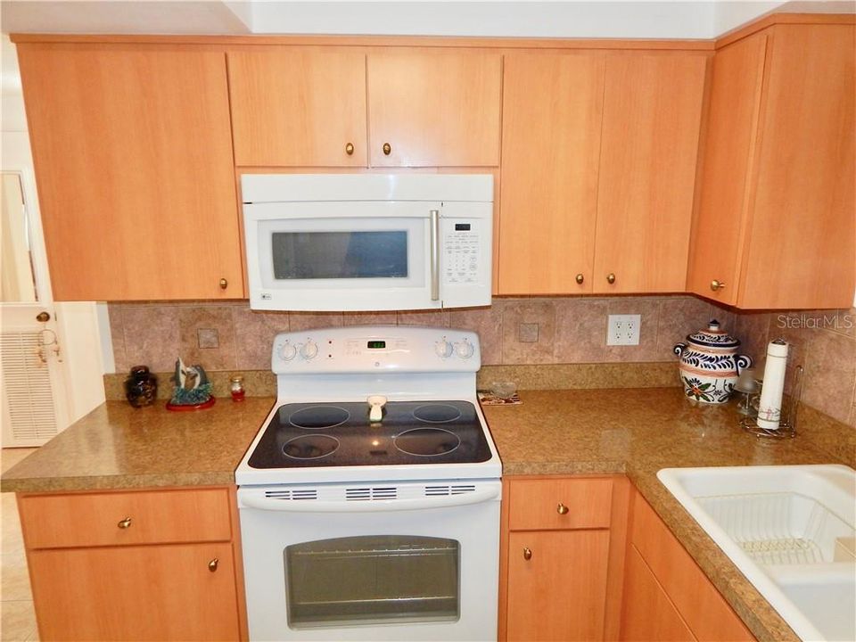 В аренду: $1,595 (2 спален, 2 ванн, 1158 Квадратных фут)
