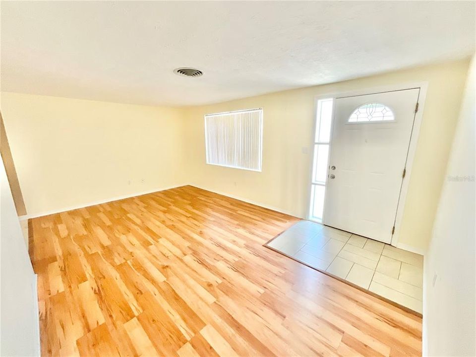 В аренду: $1,595 (2 спален, 2 ванн, 1158 Квадратных фут)