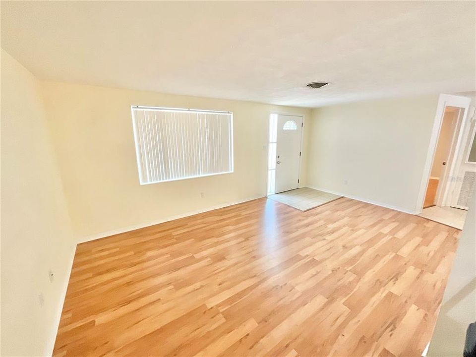 В аренду: $1,595 (2 спален, 2 ванн, 1158 Квадратных фут)