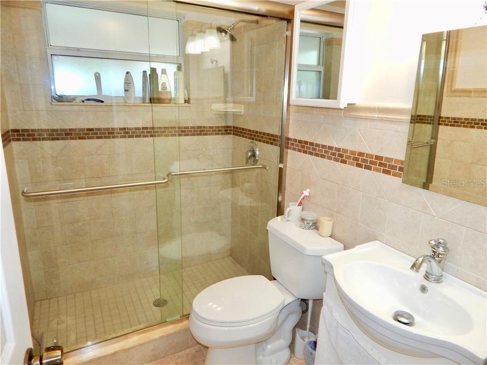 В аренду: $1,595 (2 спален, 2 ванн, 1158 Квадратных фут)