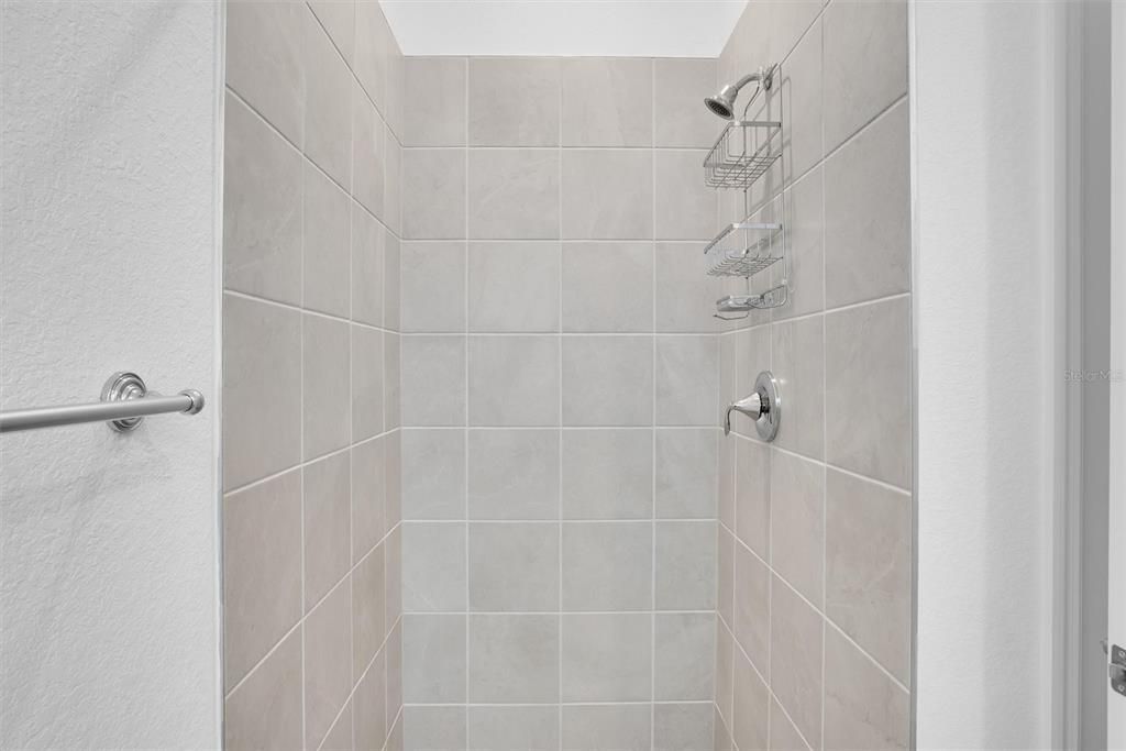 В аренду: $3,850 (3 спален, 3 ванн, 2214 Квадратных фут)