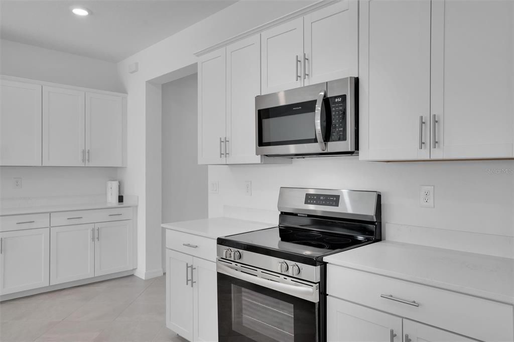 В аренду: $3,850 (3 спален, 3 ванн, 2214 Квадратных фут)